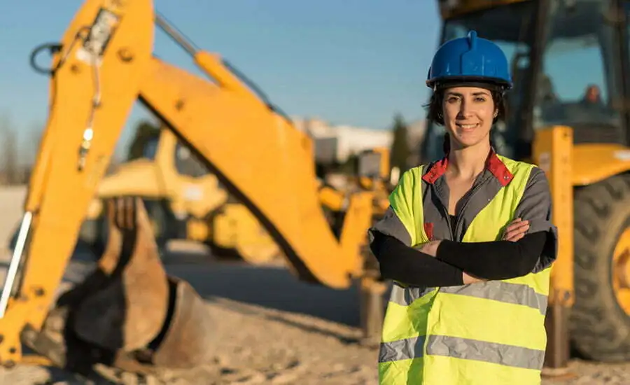 Développer la main-d'œuvre dans le BTP : La technologie au service des femmes