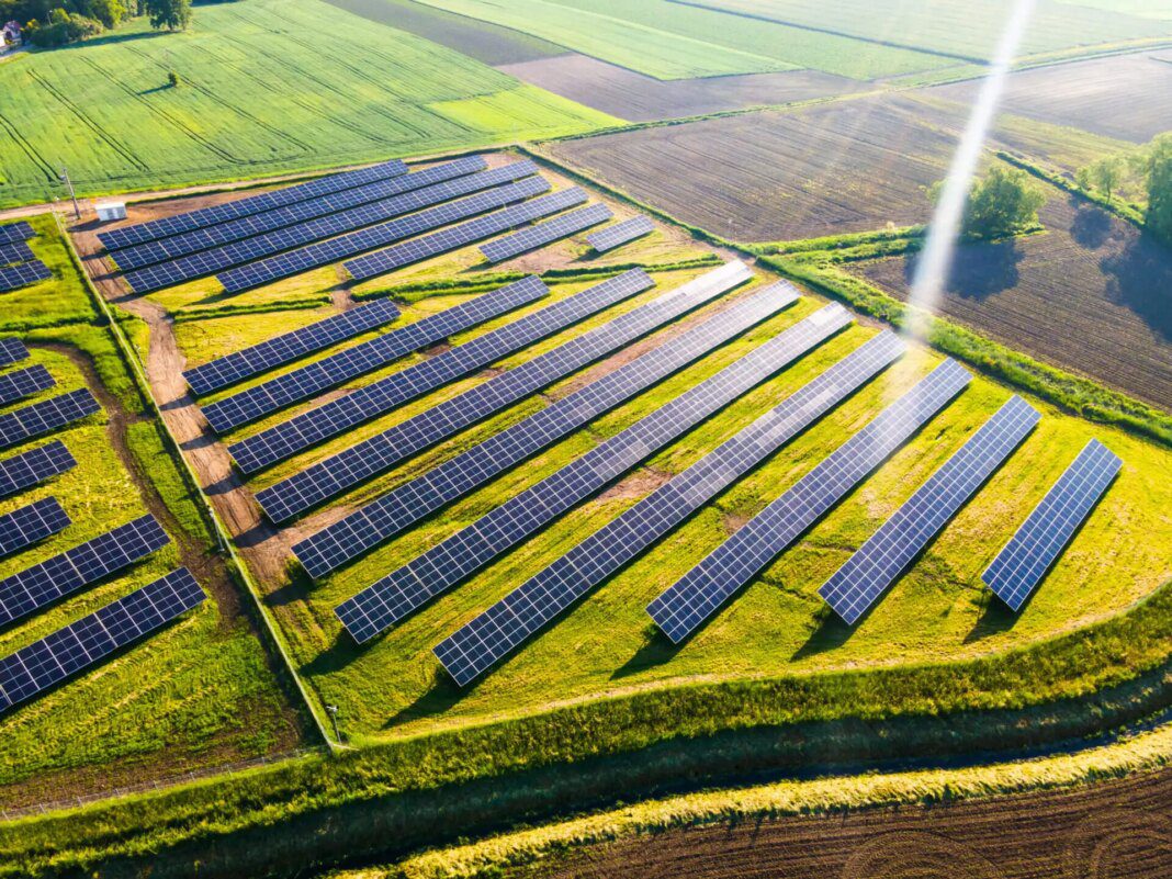 Sortir de la dépendance aux énergies fossiles : le rôle crucial des énergies renouvelables et du nucléaire en France