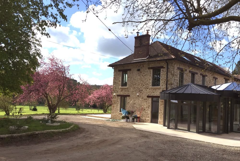 L'art de rénover les fermes anciennes de manière écologique